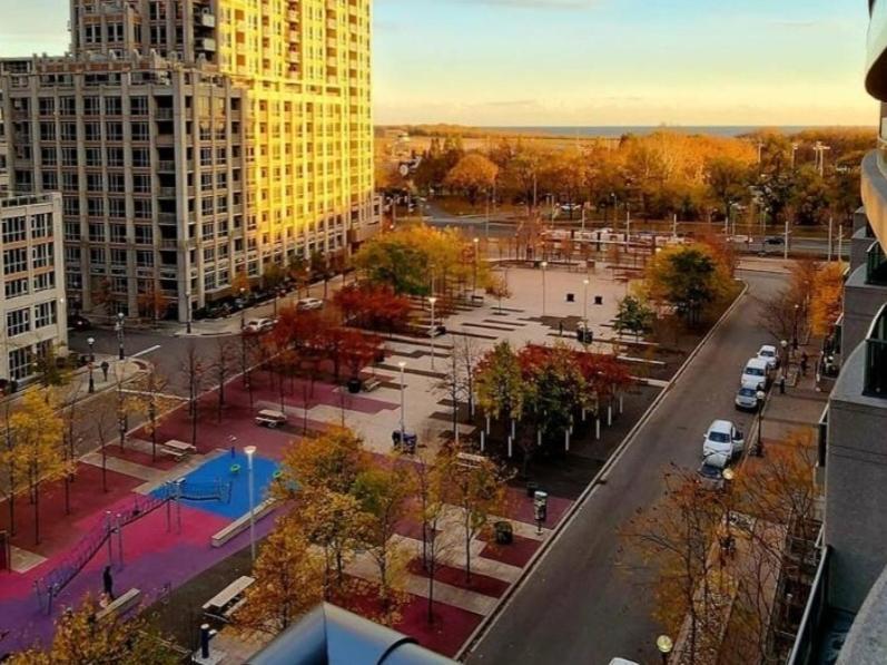 Lakeview Condo In Downtown With Free Parking. โตรอนโต ห้อง รูปภาพ